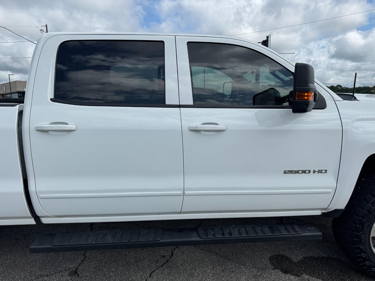 Chevrolet Silverado 2500HD LT Crew Cab 4WD 2015