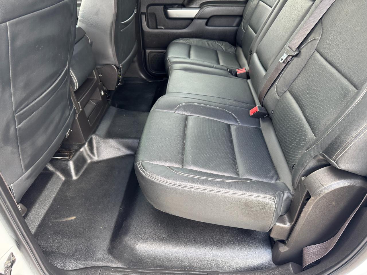 Chevrolet Silverado 2500HD LT Crew Cab 4WD 2015