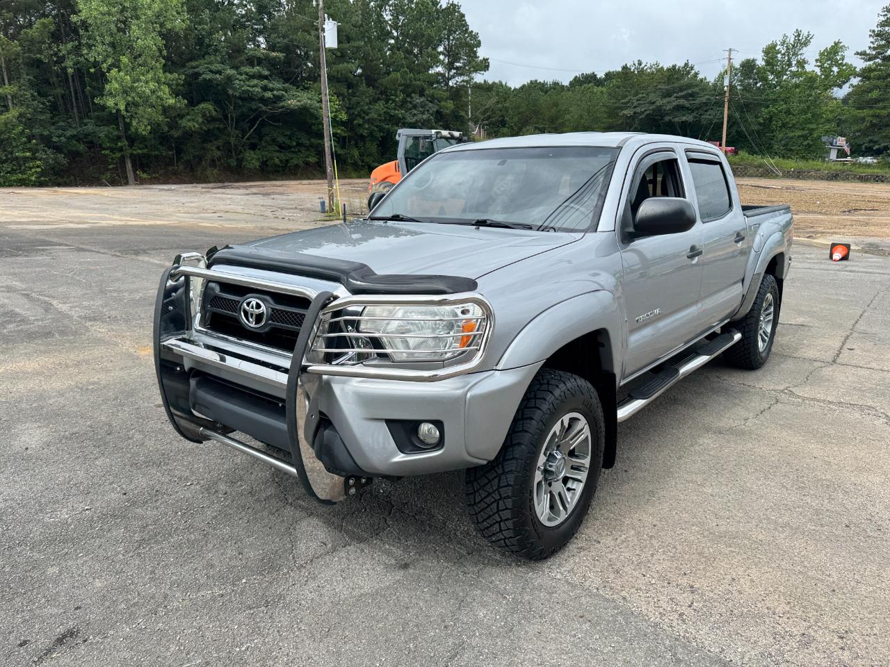 Toyota Tacoma PreRunner Double Cab V6 5AT 2WD 2015