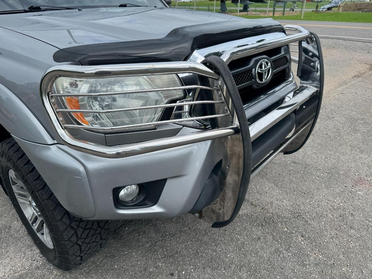 Toyota Tacoma PreRunner Double Cab V6 5AT 2WD 2015