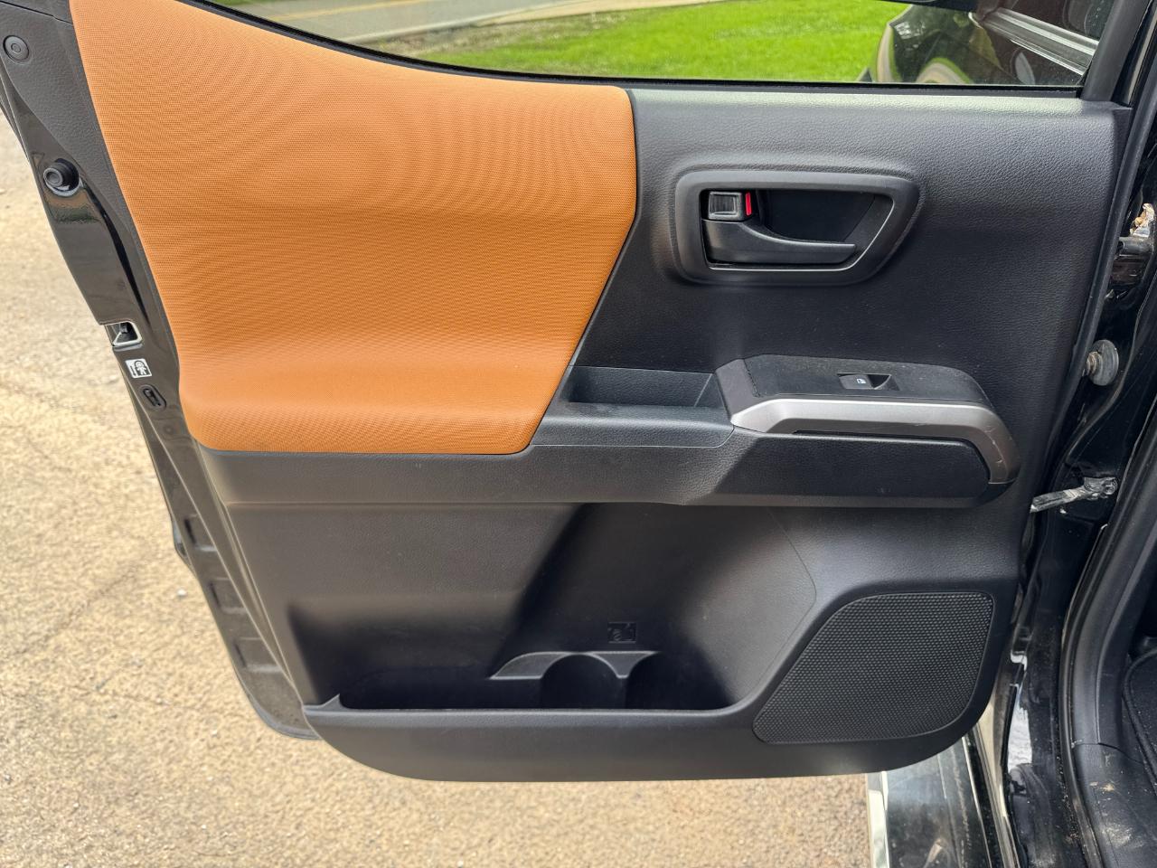 Toyota Tacoma SR5 Double Cab Long Bed V6 6AT 4WD 2018