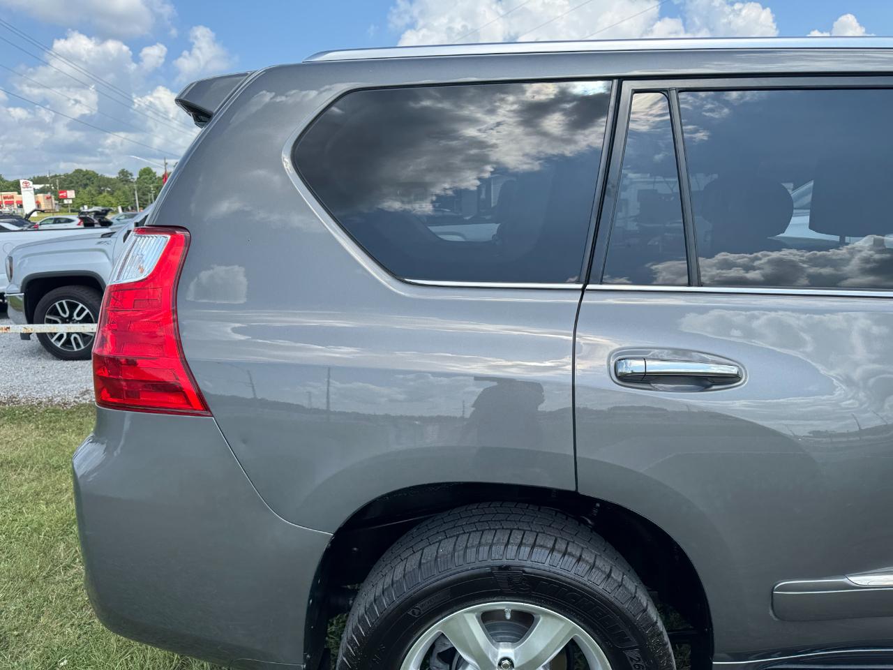 Lexus GX 460 Sport Utility 2012