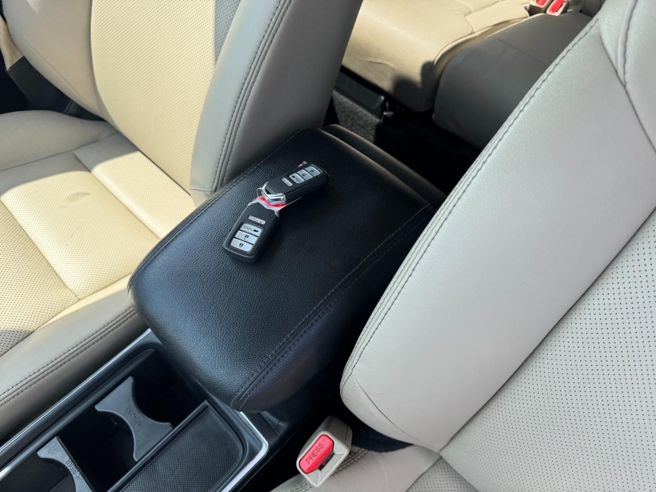 Honda CR-V Touring 2WD 2016
