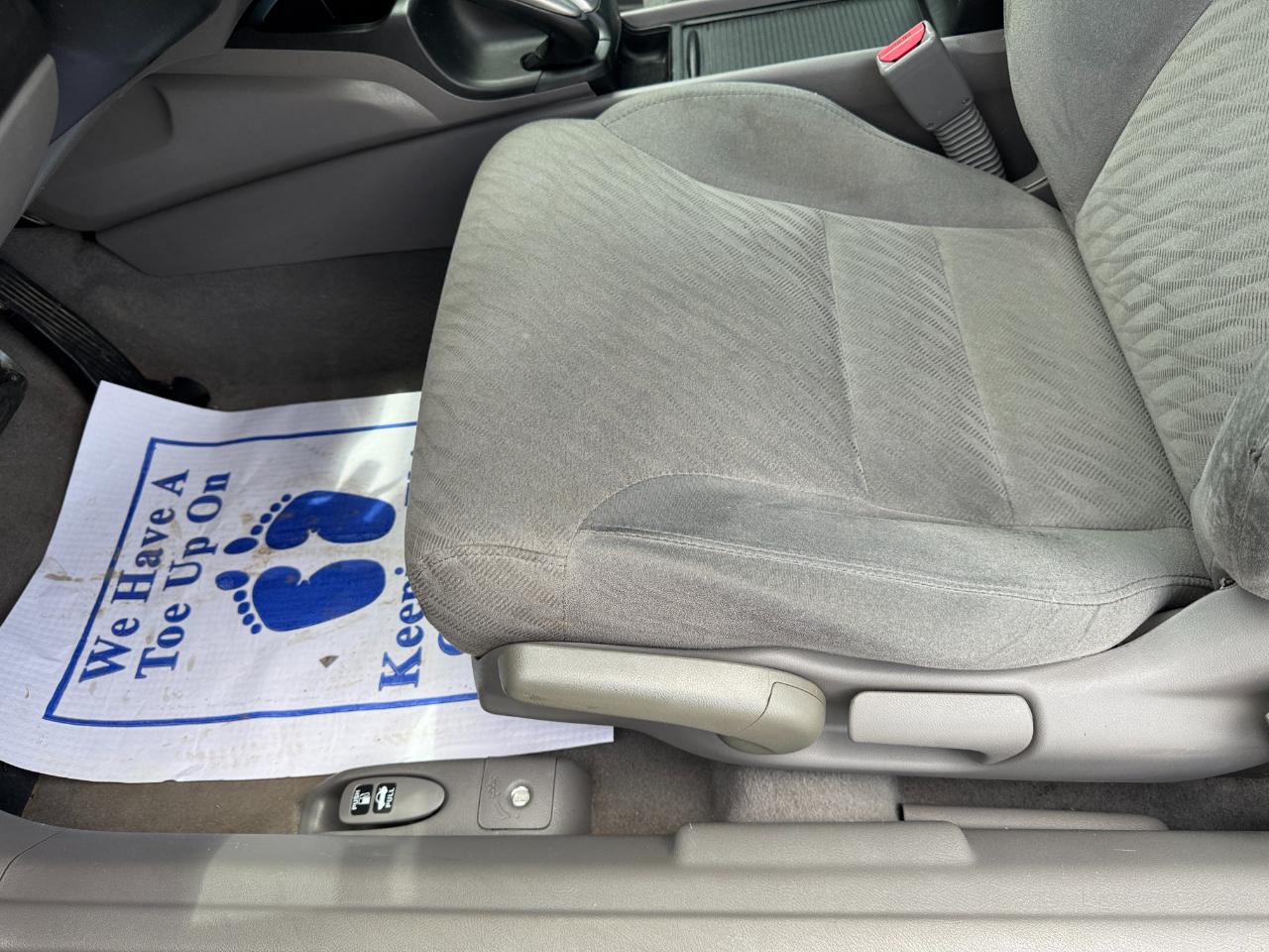 Honda Civic LX Coupe 5-Speed AT 2010