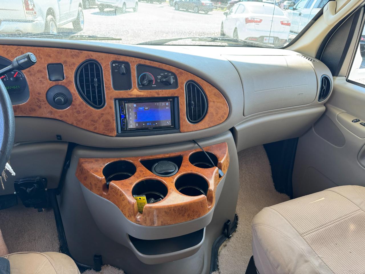 Ford Econoline E-450 2008