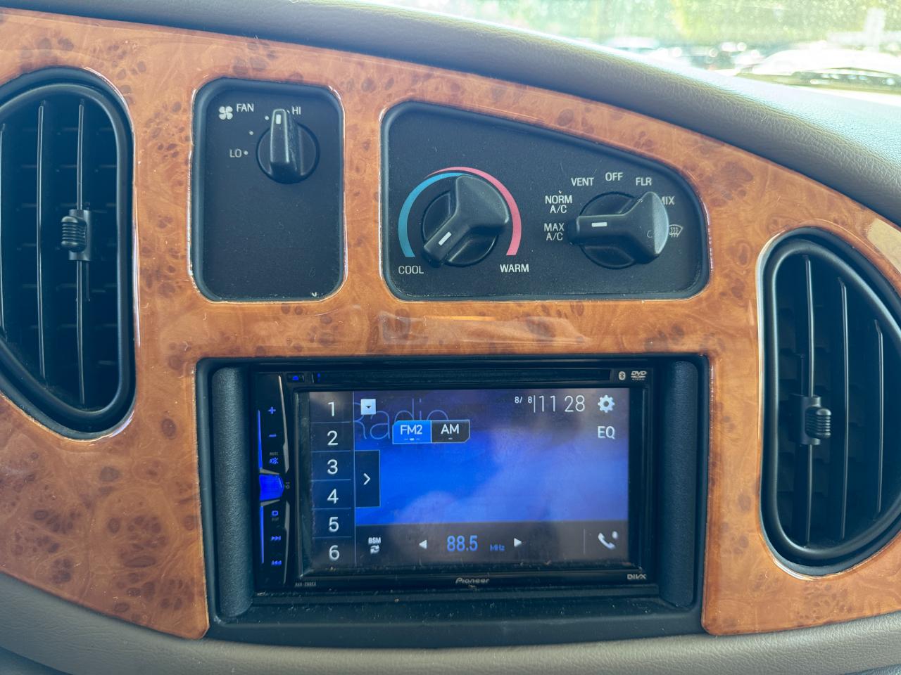 Ford Econoline E-450 2008