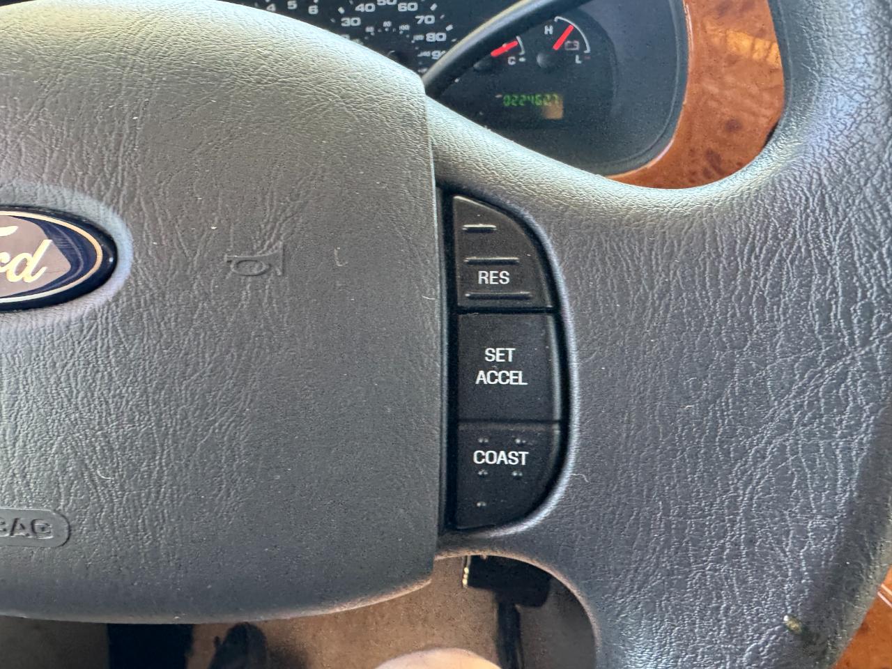Ford Econoline E-450 2008