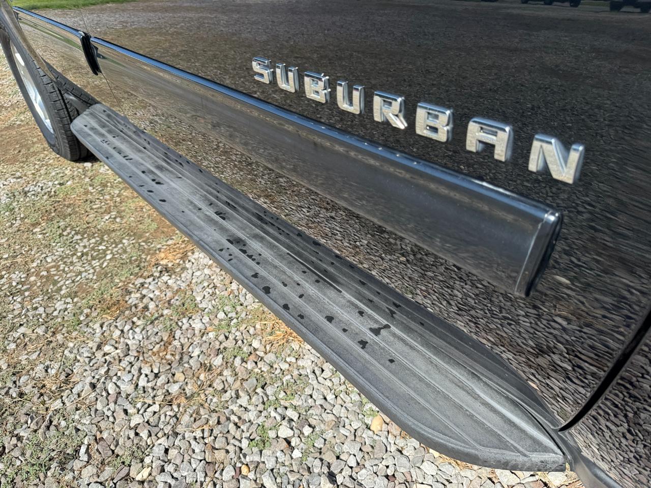 Chevrolet Suburban LT 1500 2WD 2014