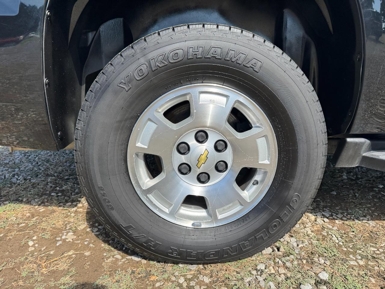 Chevrolet Suburban LT 1500 2WD 2014