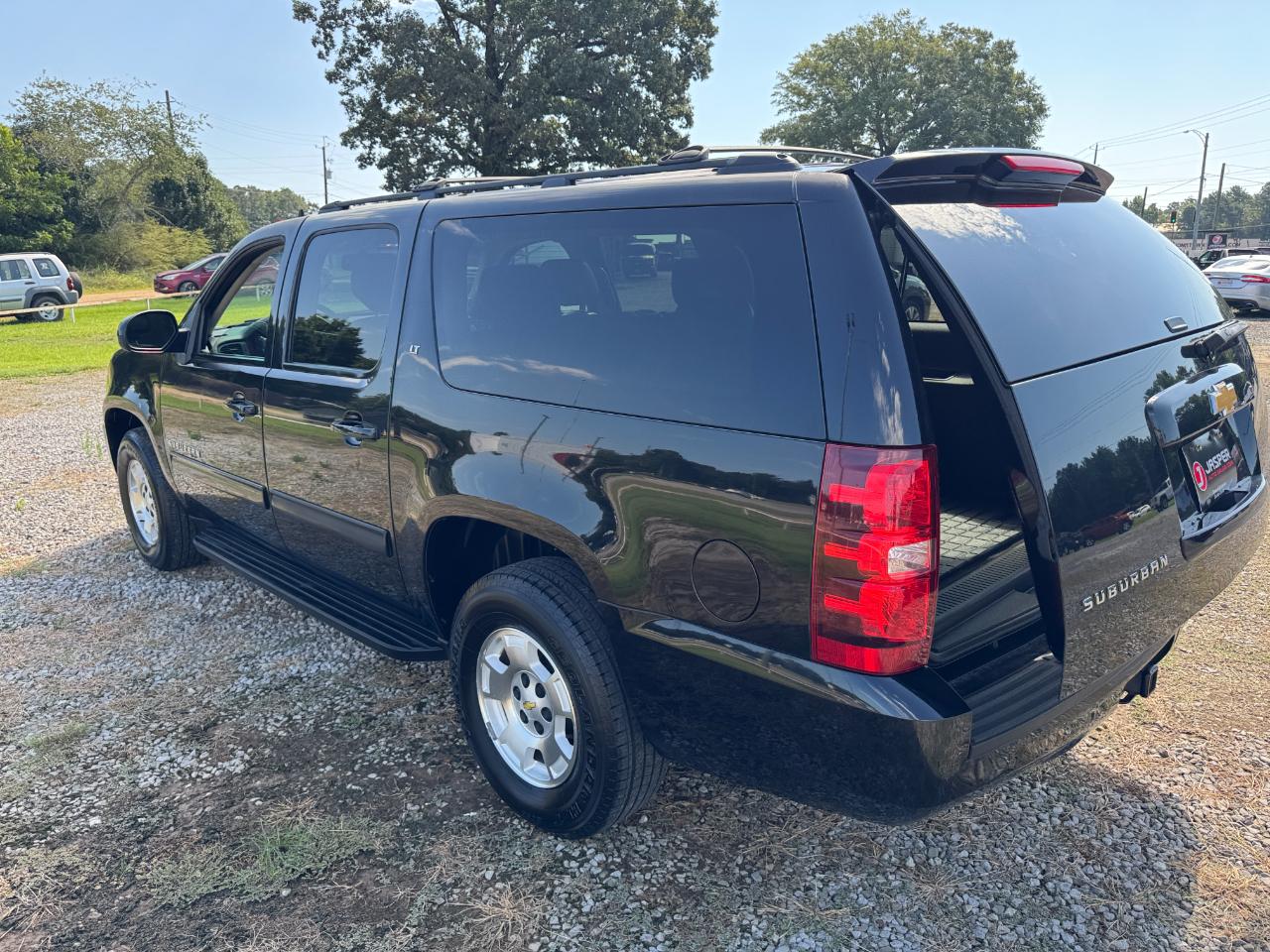 Chevrolet Suburban LT 1500 2WD 2014