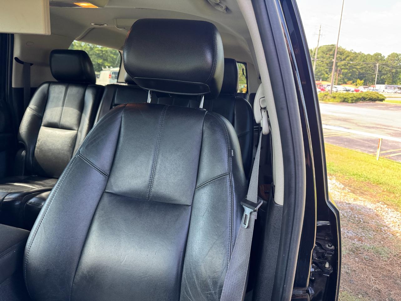 Chevrolet Suburban LT 1500 2WD 2014