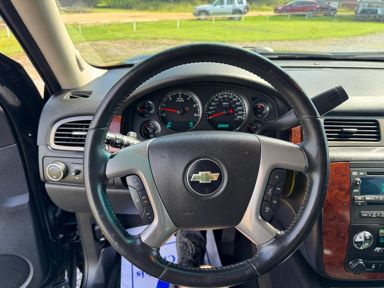 Chevrolet Suburban LT 1500 2WD 2014