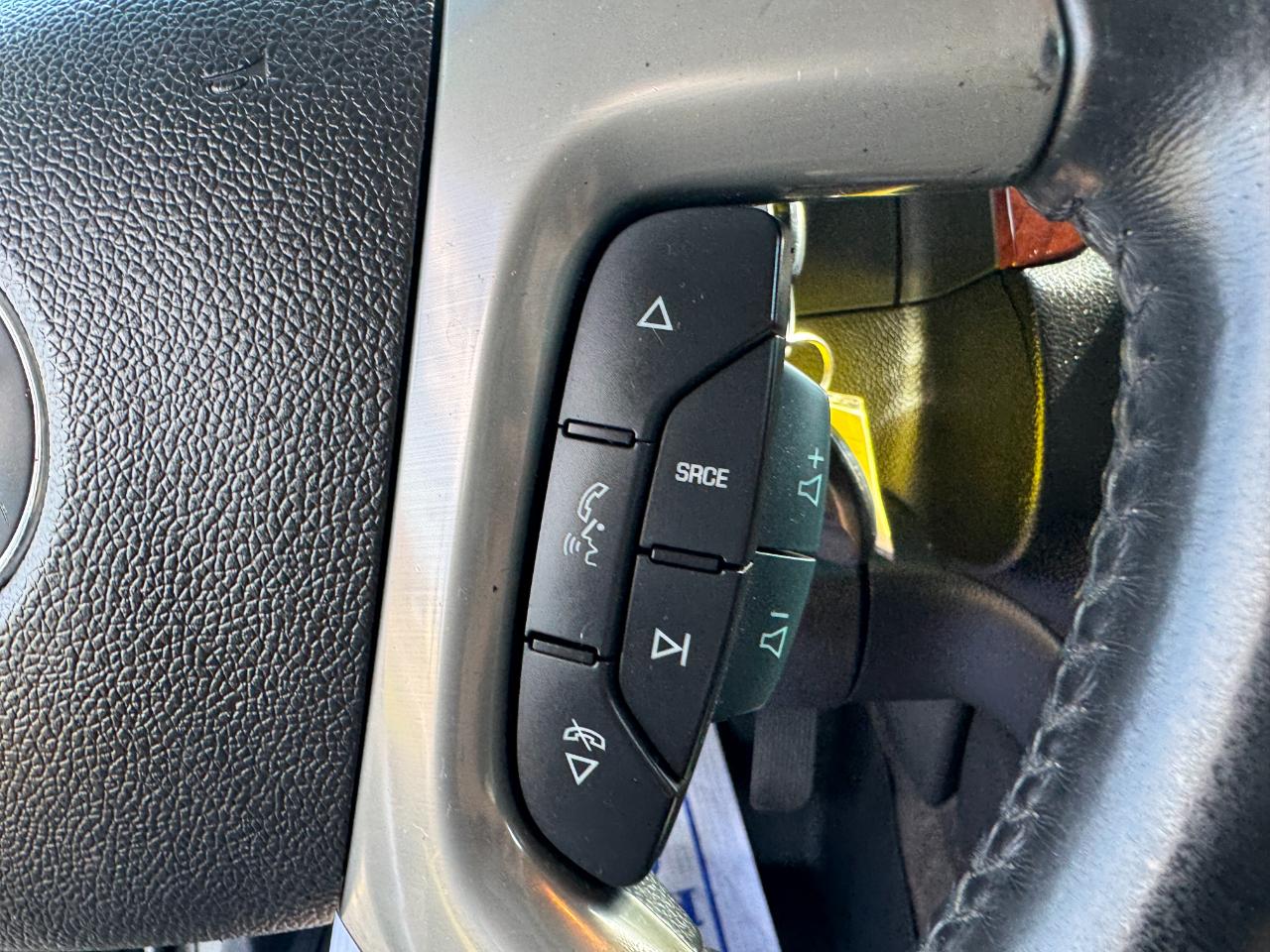 Chevrolet Suburban LT 1500 2WD 2014