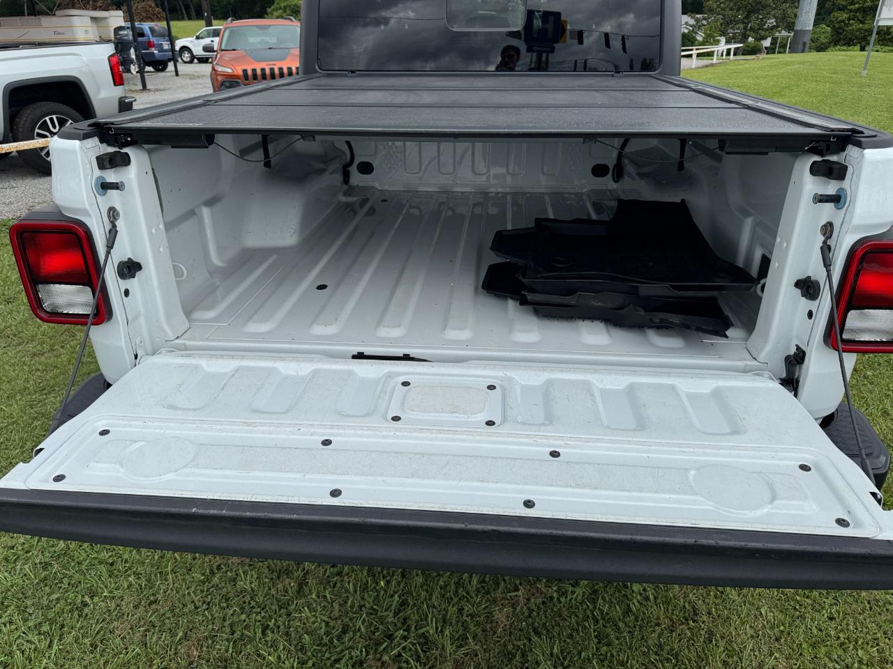 Jeep Gladiator Sport 2021