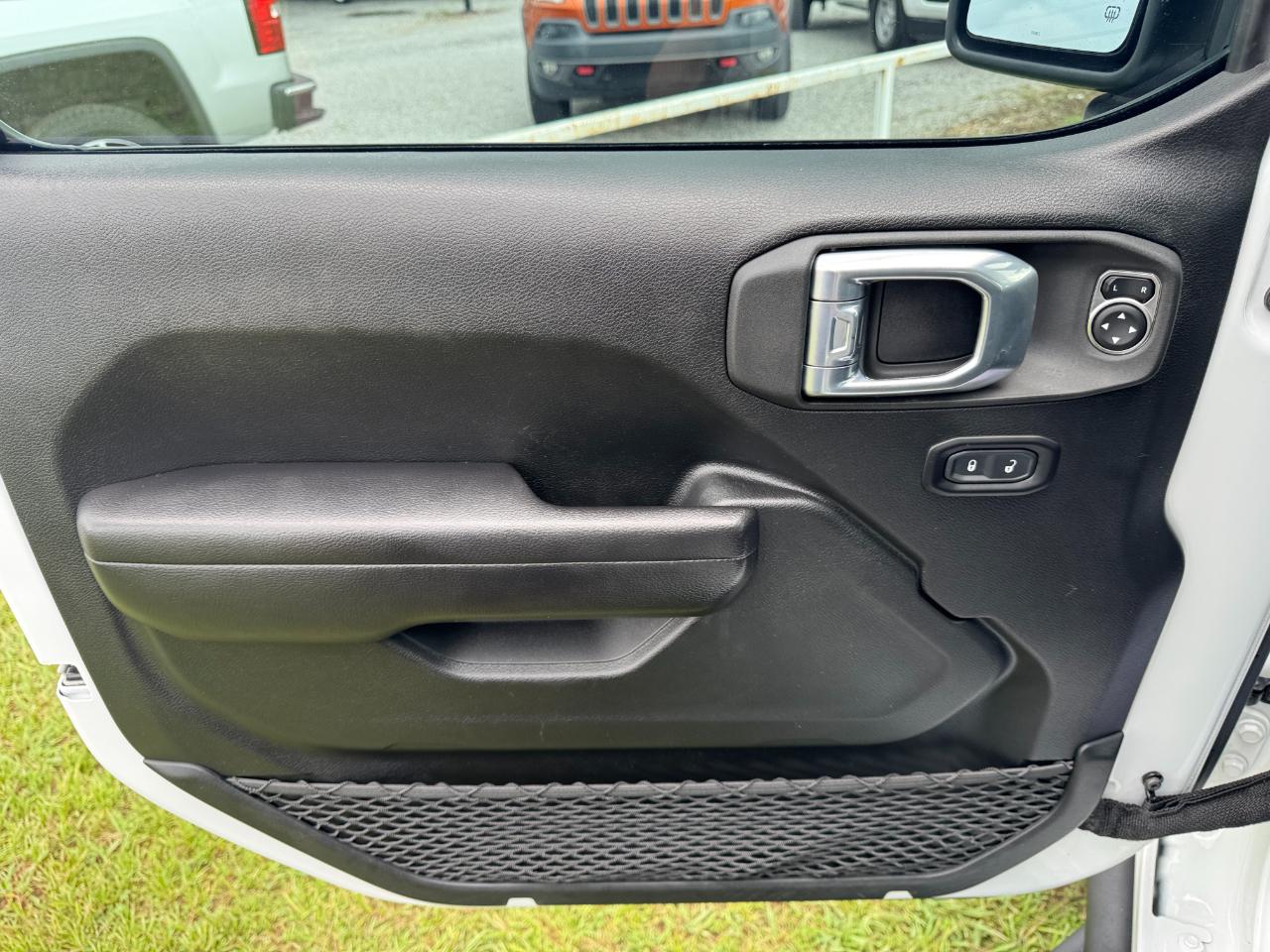 Jeep Gladiator Sport 2021