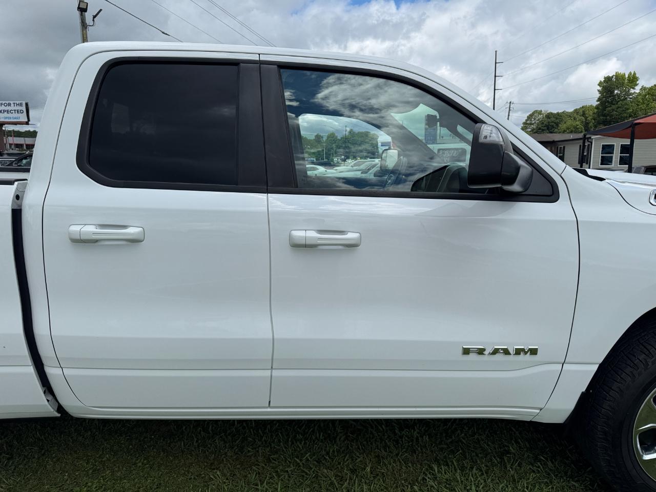 RAM 1500 Big Horn Quad Cab 4WD 2021