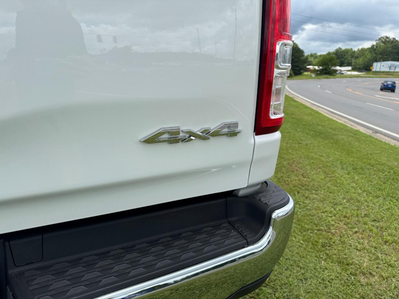 RAM 1500 Big Horn Quad Cab 4WD 2021