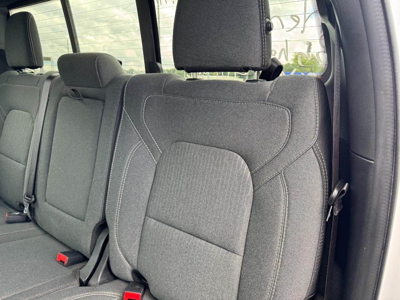 RAM 1500 Big Horn Quad Cab 4WD 2021