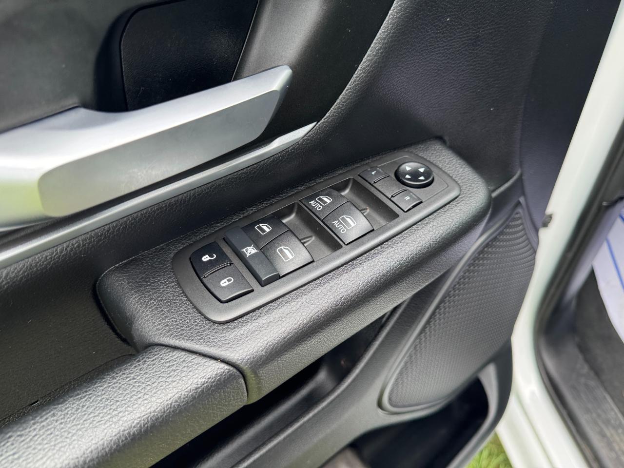 RAM 1500 Big Horn Quad Cab 4WD 2021