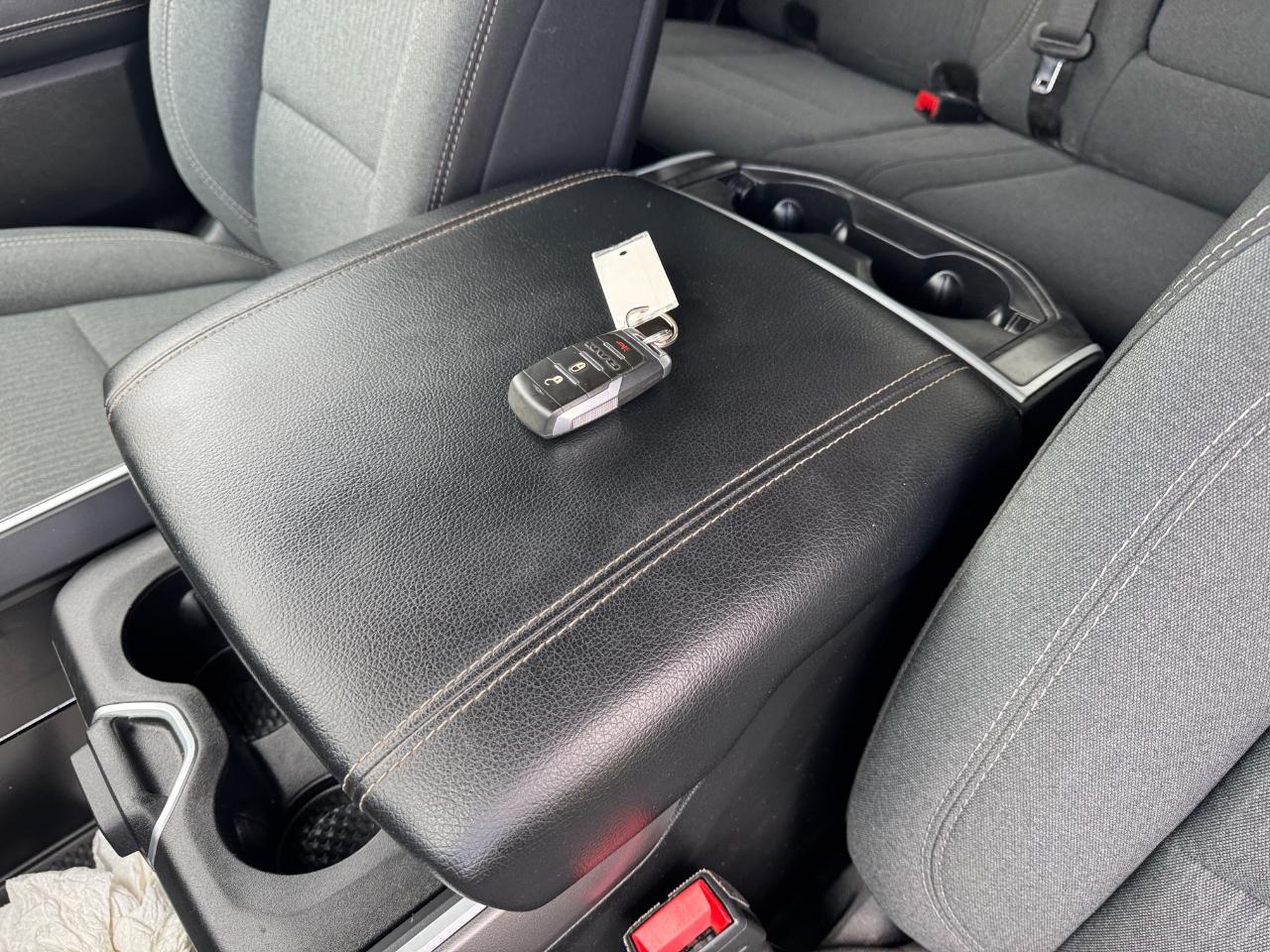 RAM 1500 Big Horn Quad Cab 4WD 2021