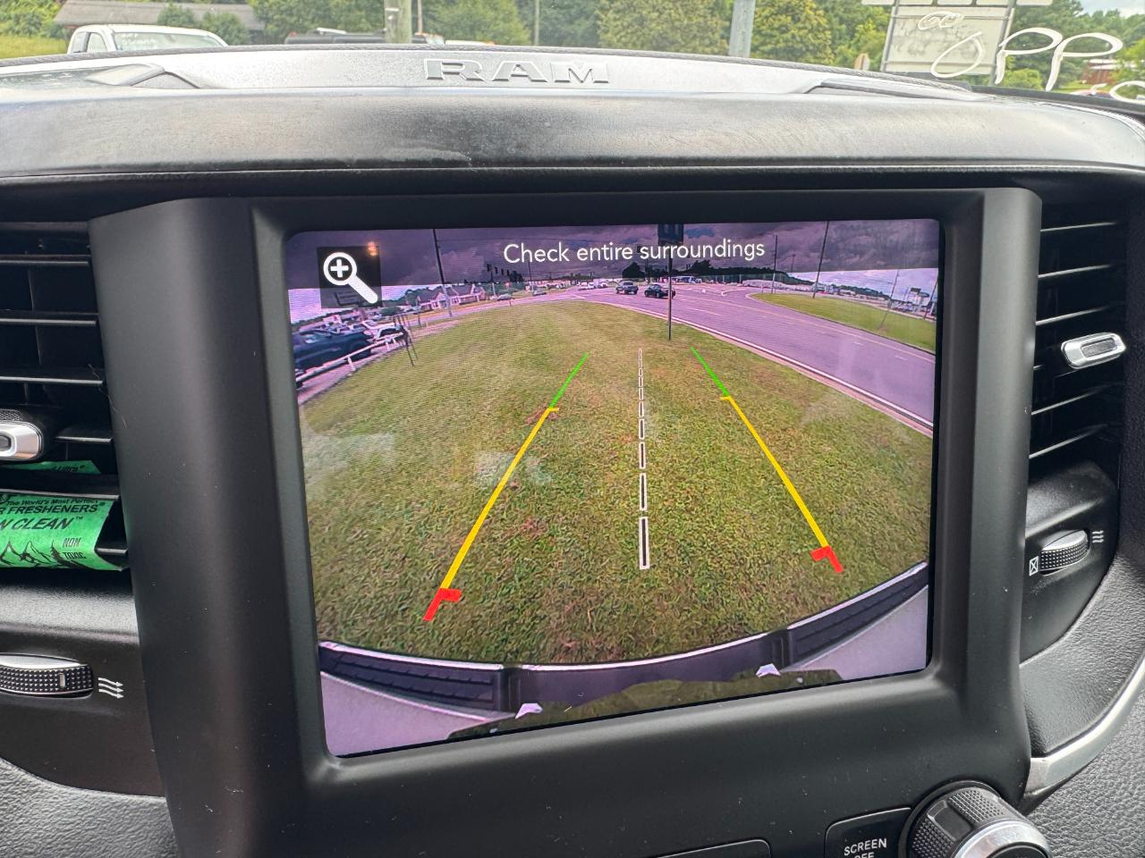 RAM 1500 Big Horn Quad Cab 4WD 2021