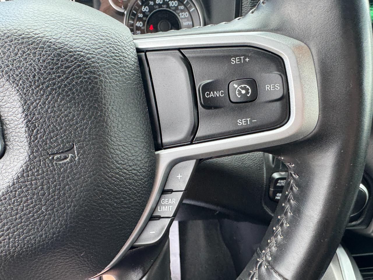 RAM 1500 Big Horn Quad Cab 4WD 2021