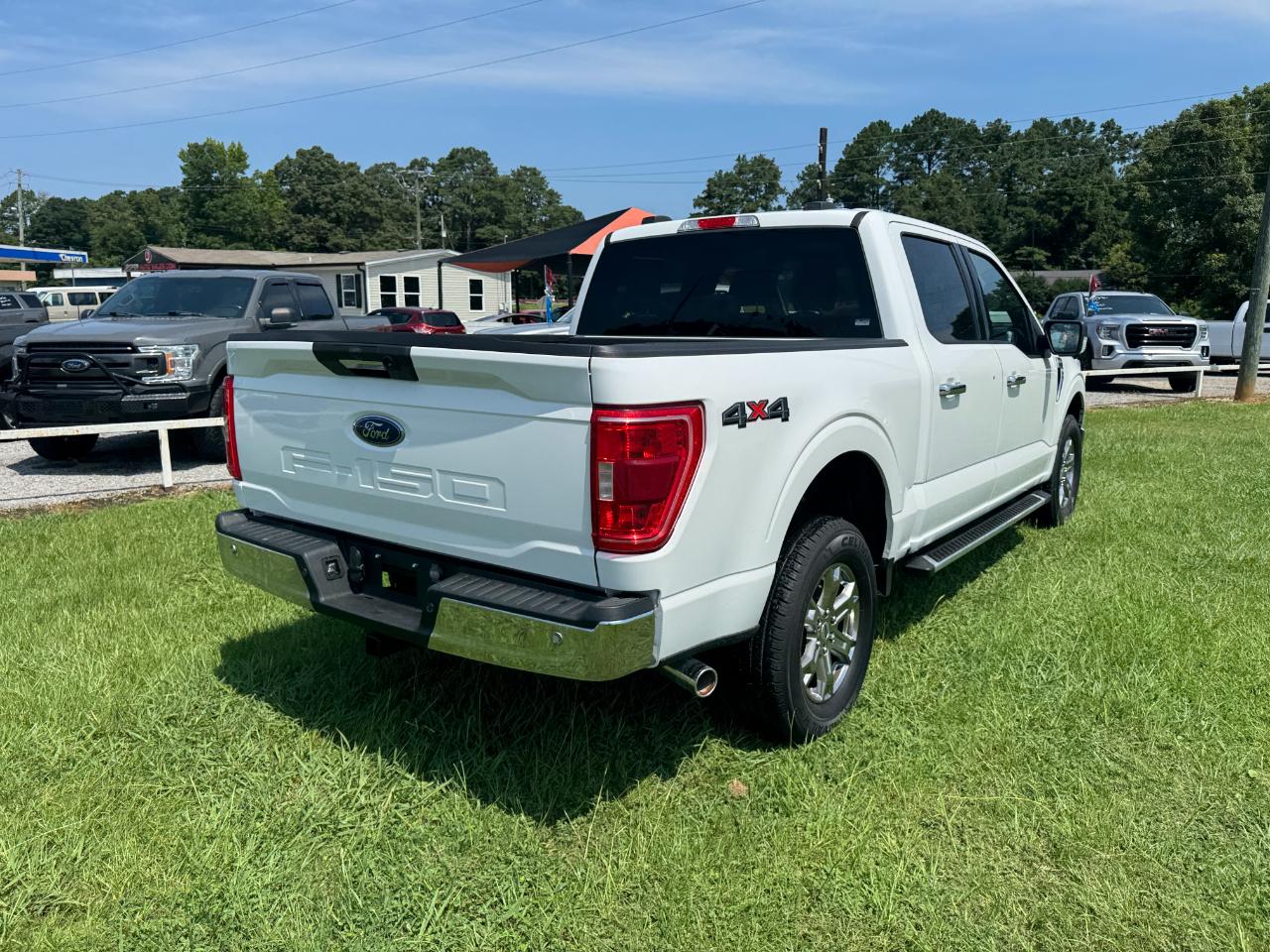 Ford F-150 XLT SuperCrew 5.5-ft. Bed 4WD 2023