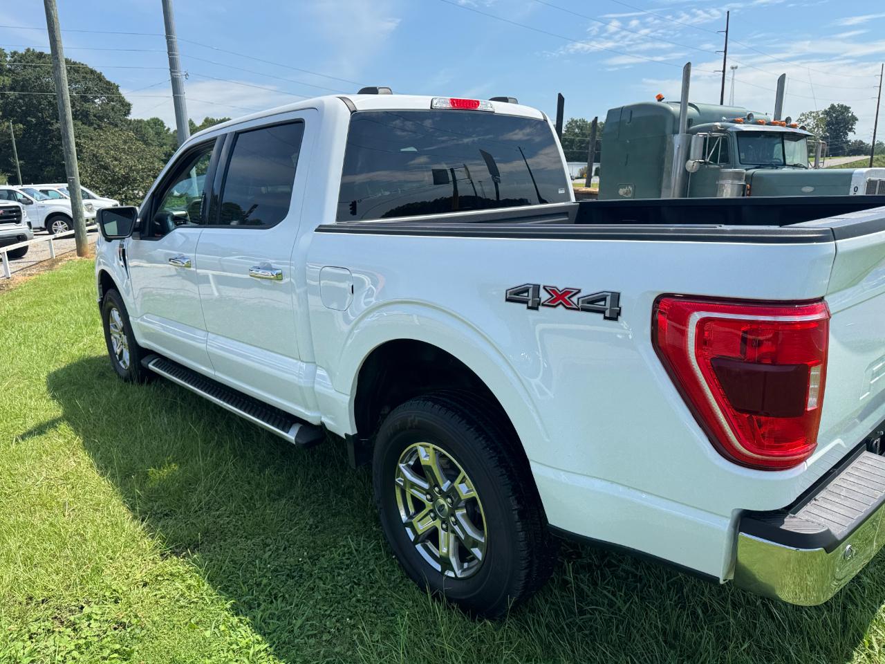 Ford F-150 XLT SuperCrew 5.5-ft. Bed 4WD 2023