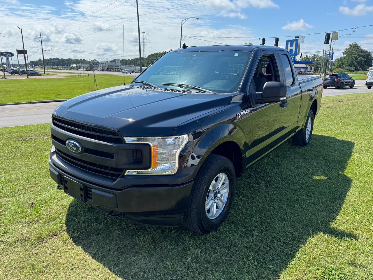 Ford F-150 XL SuperCab 8-ft. Bed 4WD 2020