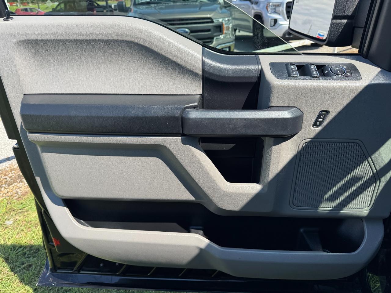 Ford F-150 XL SuperCab 8-ft. Bed 4WD 2020