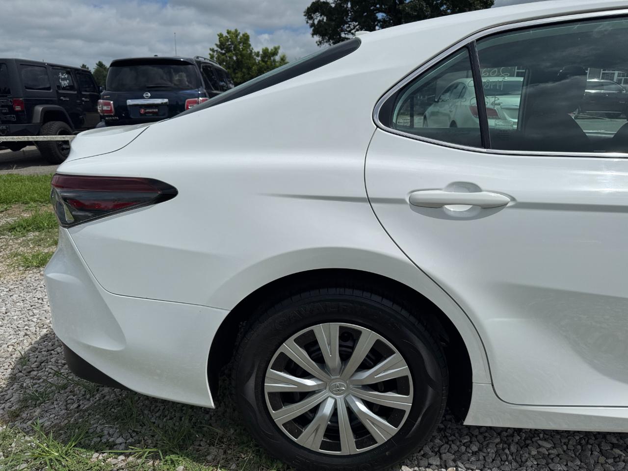 Toyota Camry Hybrid LE 2023
