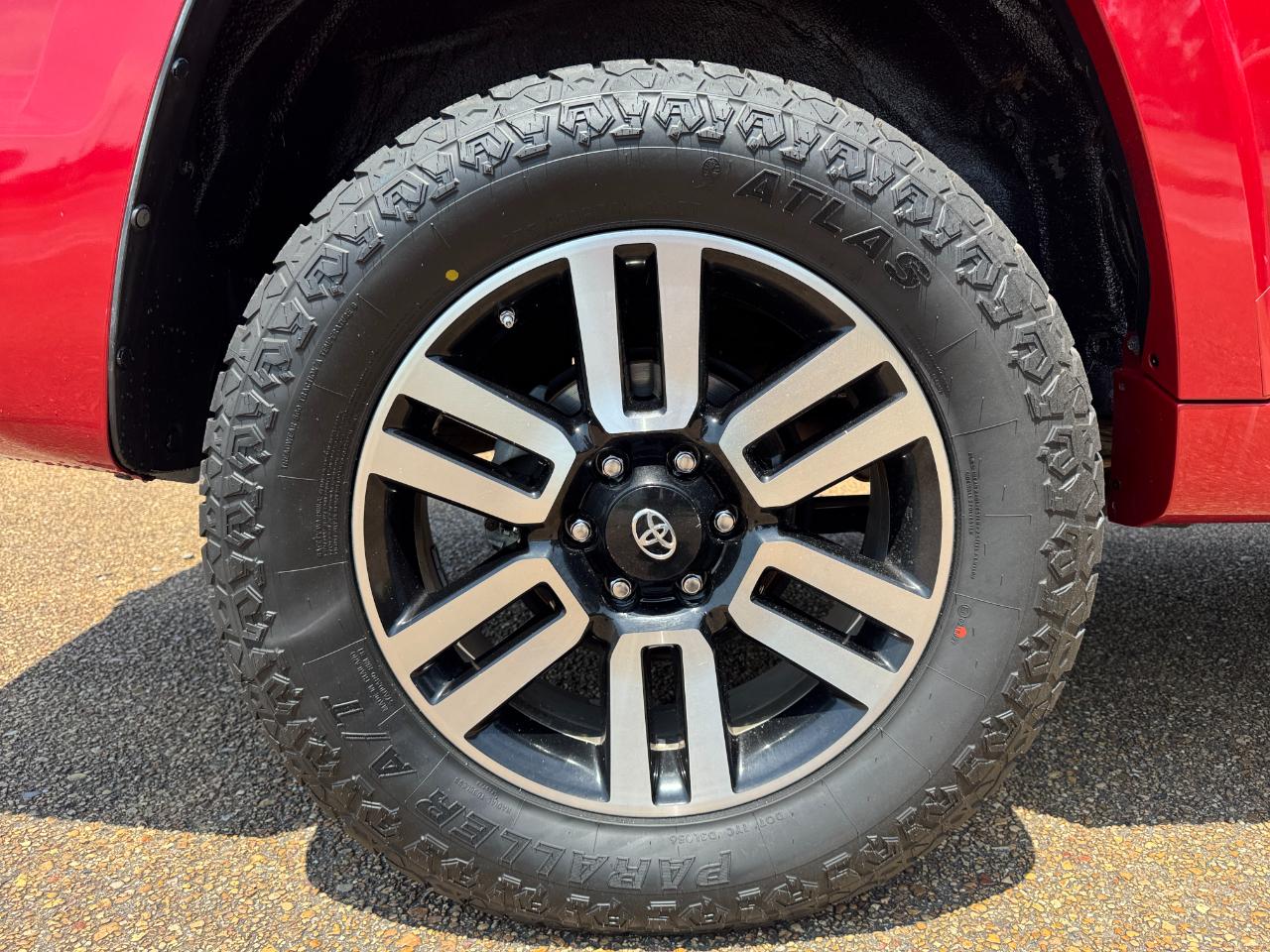 Toyota 4Runner Limited 2WD V6 2015