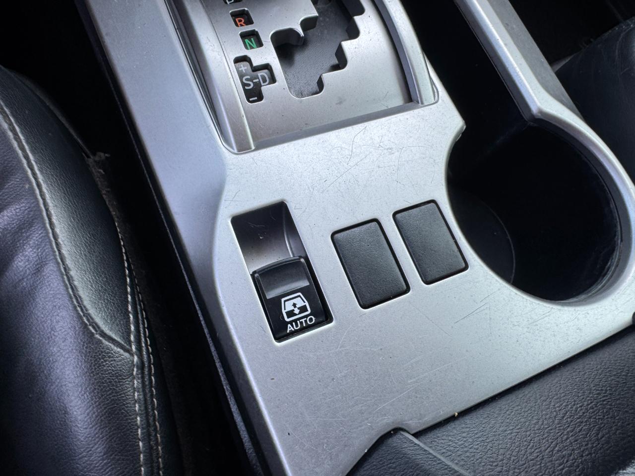 Toyota 4Runner Limited 2WD V6 2015