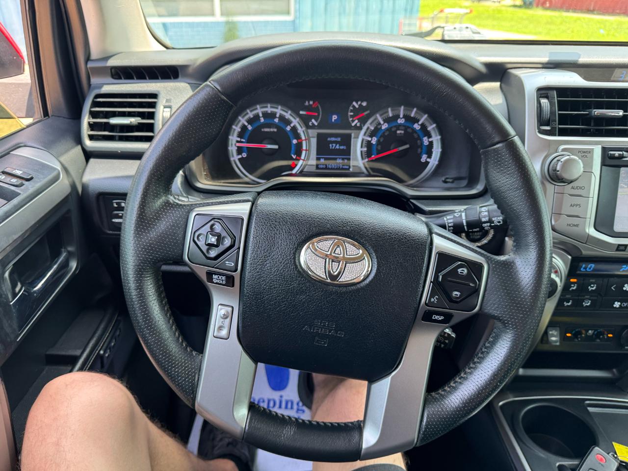 Toyota 4Runner Limited 2WD V6 2015
