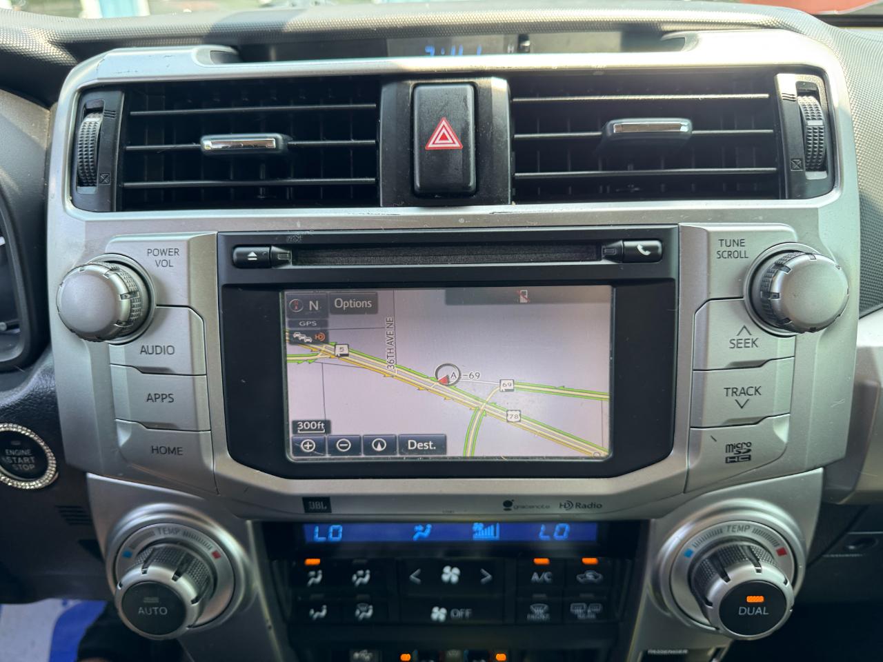Toyota 4Runner Limited 2WD V6 2015
