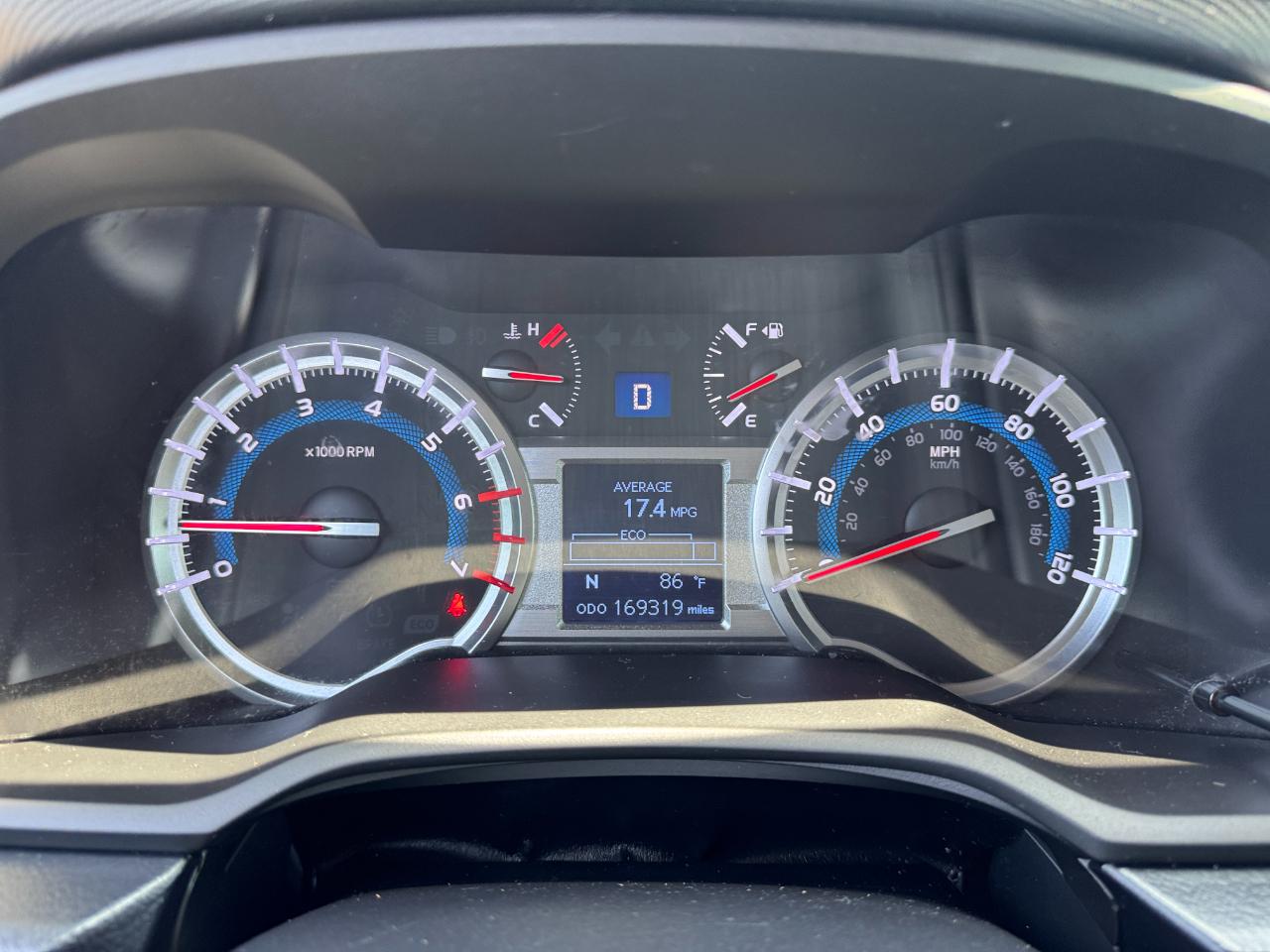 Toyota 4Runner Limited 2WD V6 2015