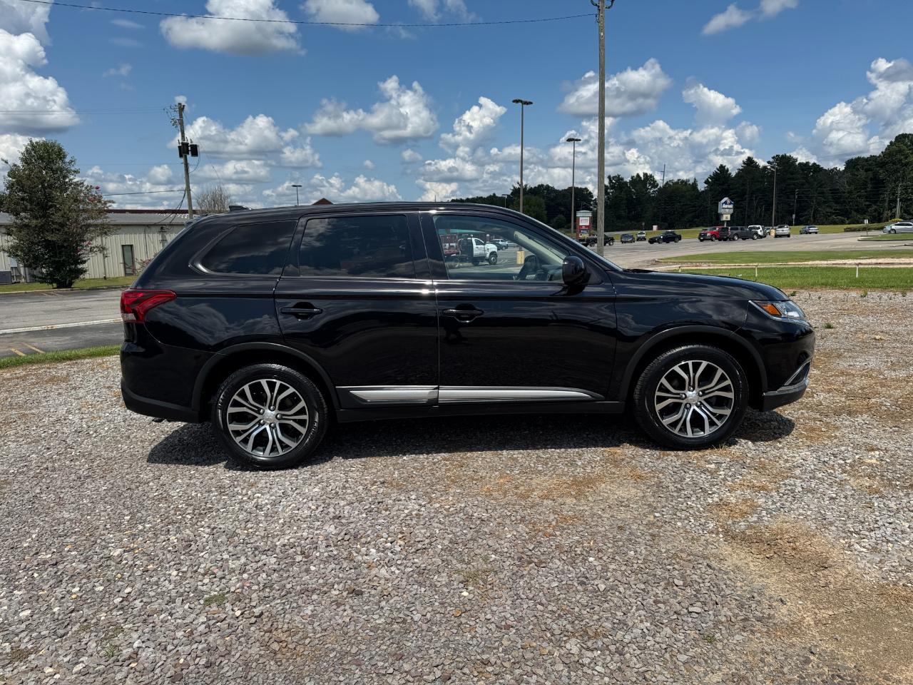 Mitsubishi Outlander ES 2WD 2018