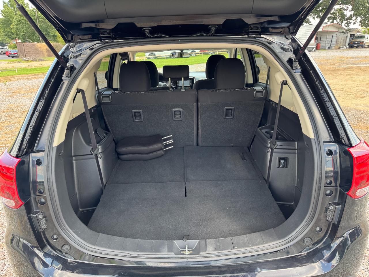 Mitsubishi Outlander ES 2WD 2018