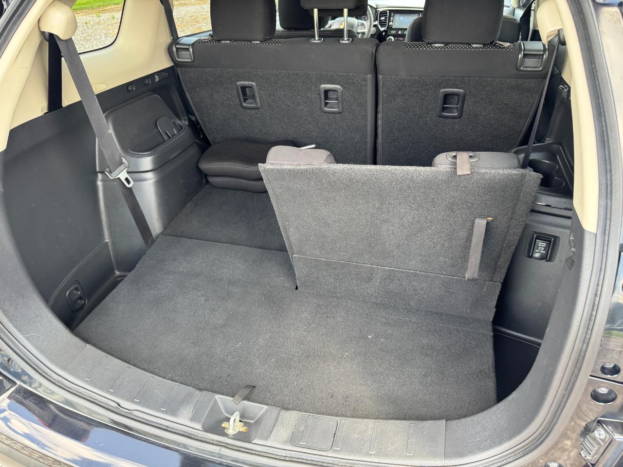 Mitsubishi Outlander ES 2WD 2018