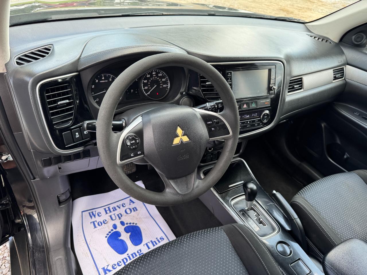Mitsubishi Outlander ES 2WD 2018