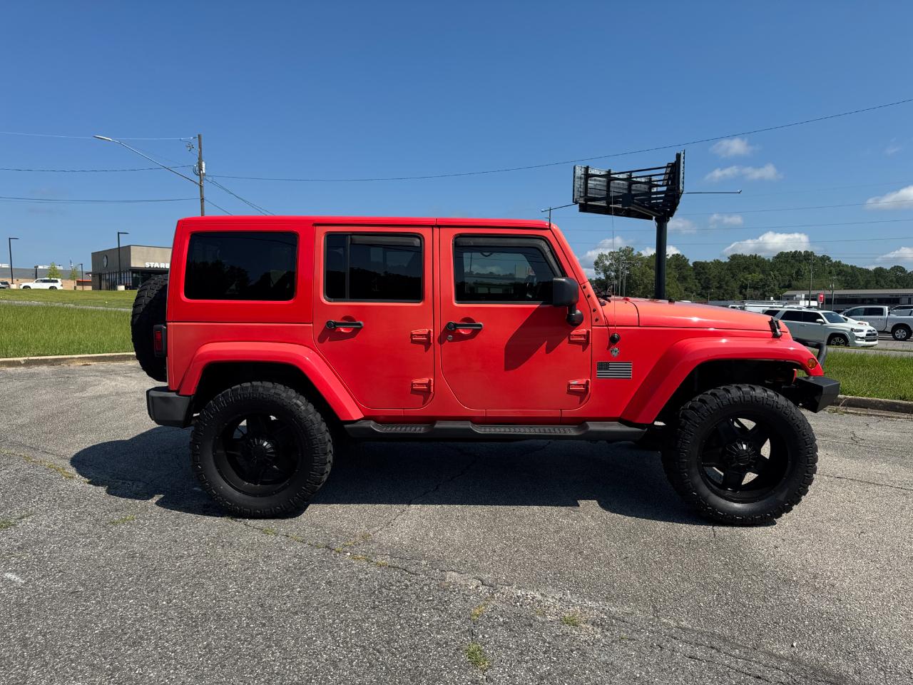 Jeep Wrangler Unlimited Sahara 4WD 2013