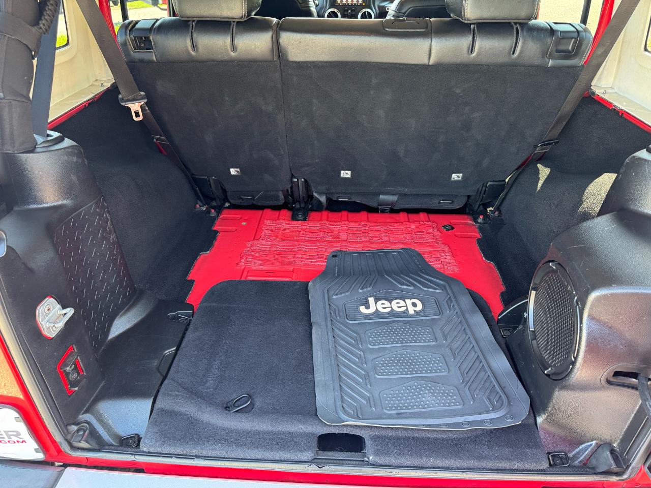 Jeep Wrangler Unlimited Sahara 4WD 2013