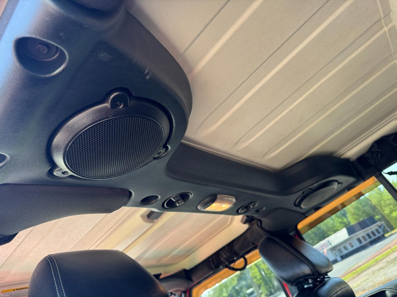 Jeep Wrangler Unlimited Sahara 4WD 2013