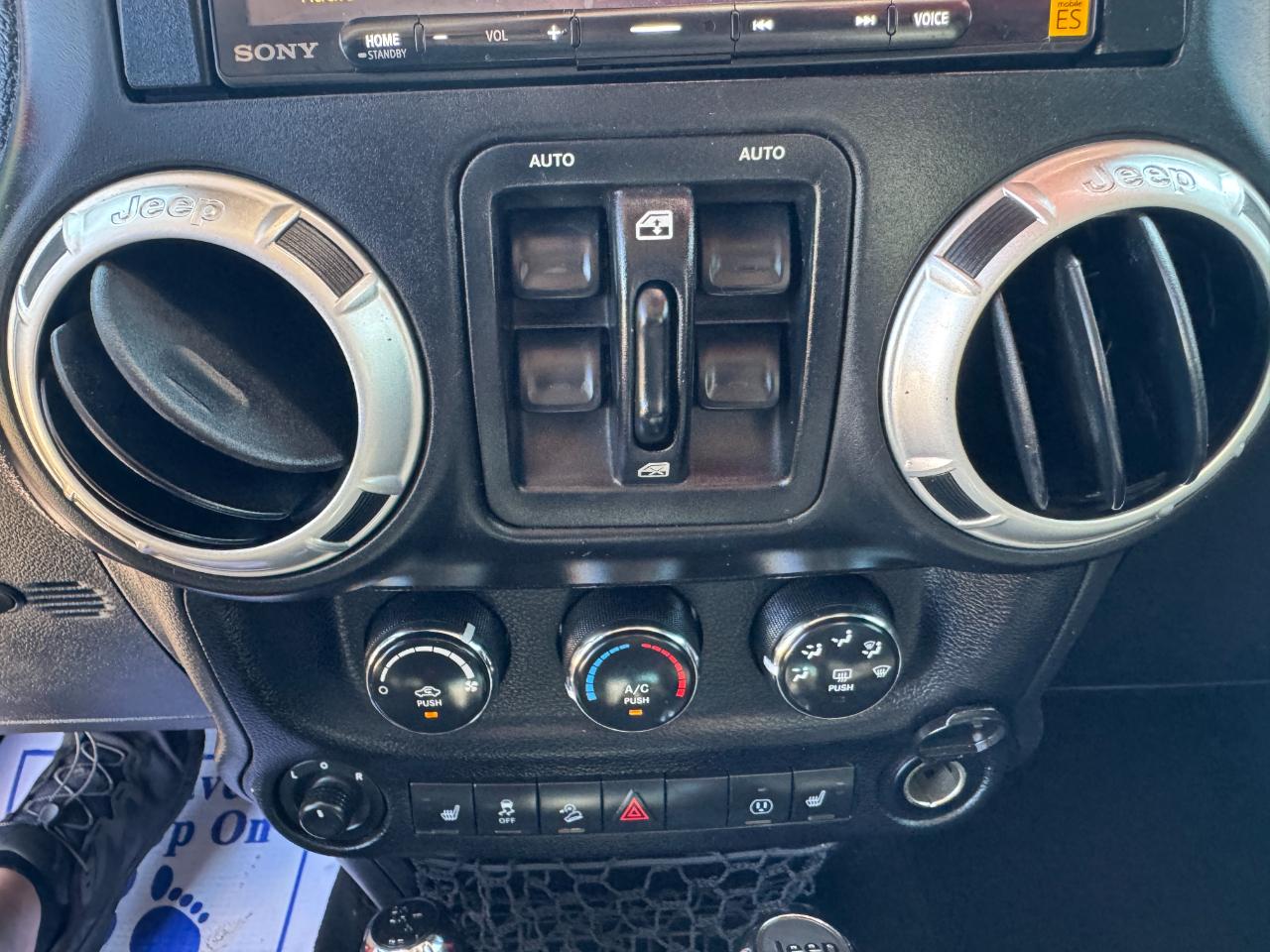 Jeep Wrangler Unlimited Sahara 4WD 2013