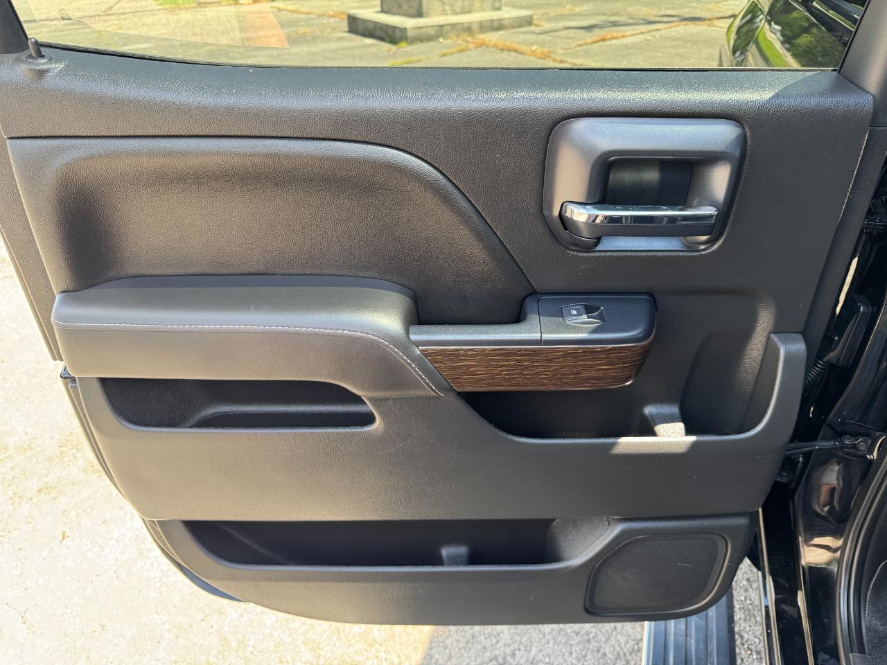 GMC Sierra 1500 Denali Crew Cab Long Box 4WD 2018
