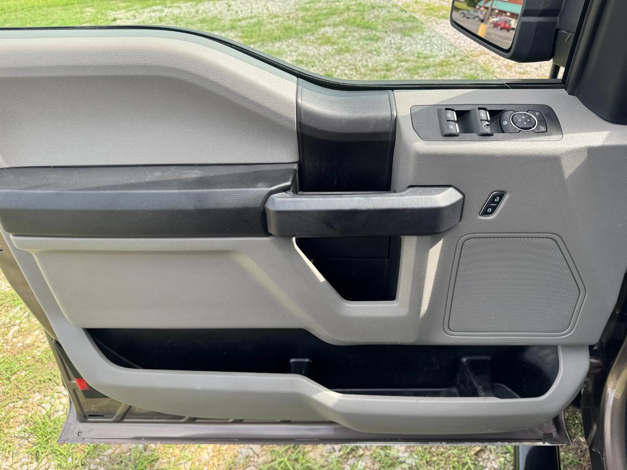 Ford F-150 XL SuperCab 8-ft. Bed 4WD 2019