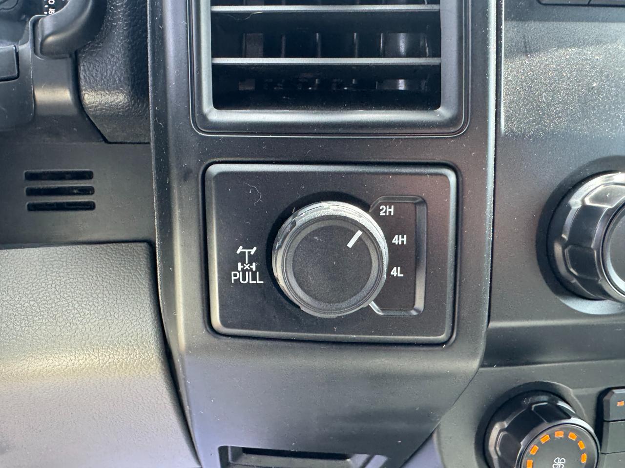 Ford F-150 XL SuperCab 8-ft. Bed 4WD 2019