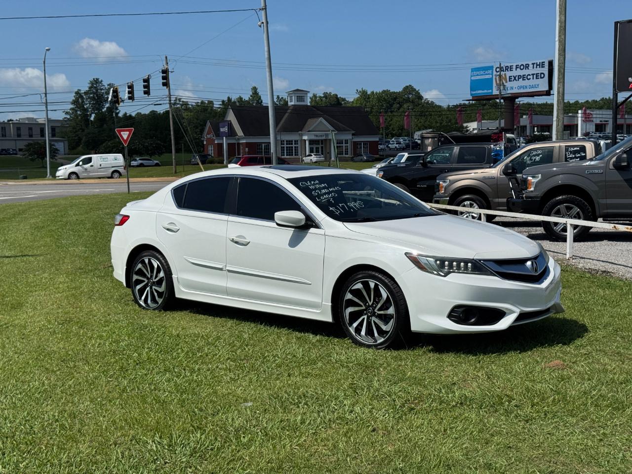 2016 Acura ILX 8-Spd AT w/ Technology Plus Package