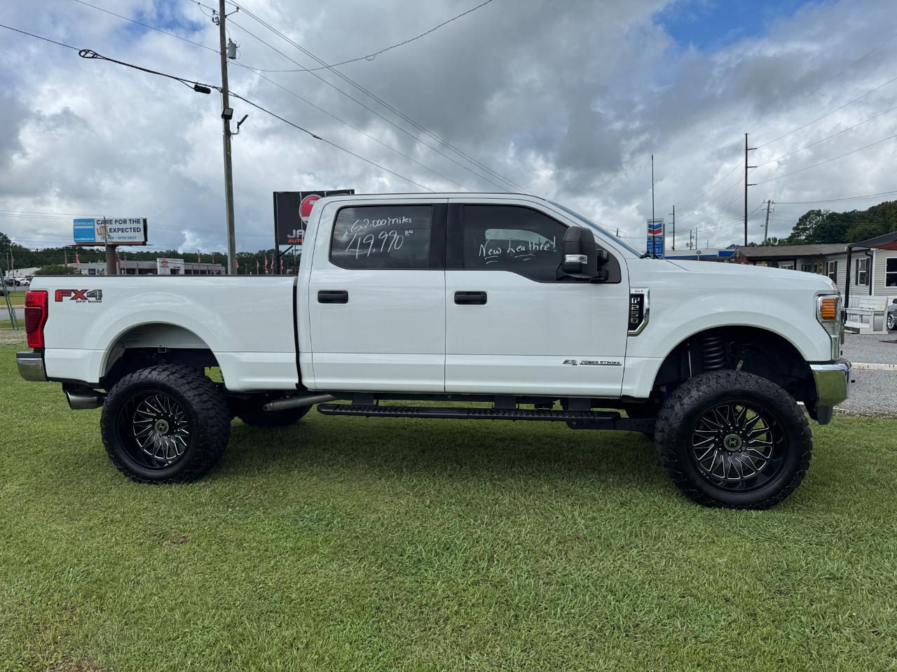 Ford F-250 SD XLT Crew Cab 4WD 2021