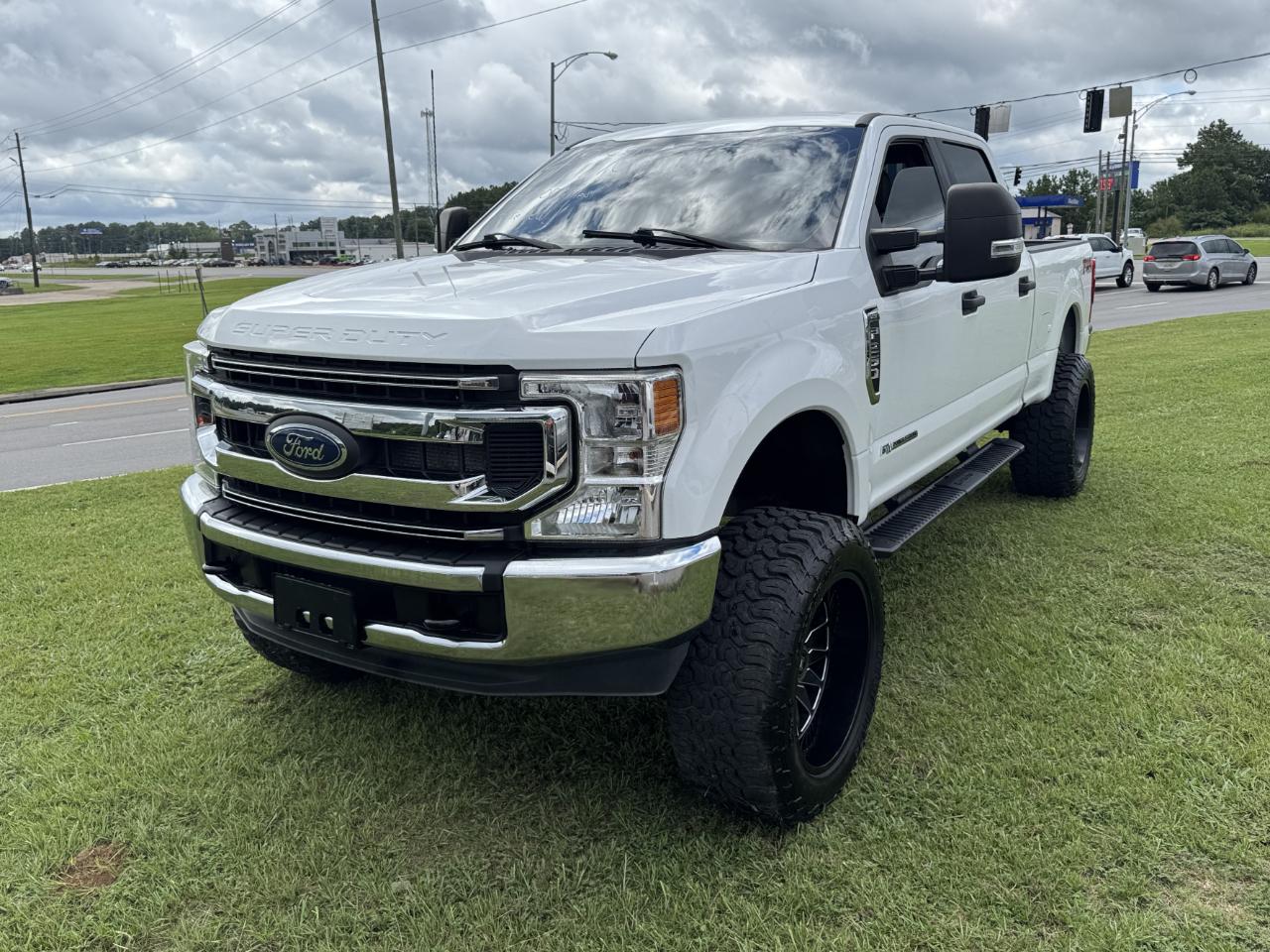 Ford F-250 SD XLT Crew Cab 4WD 2021